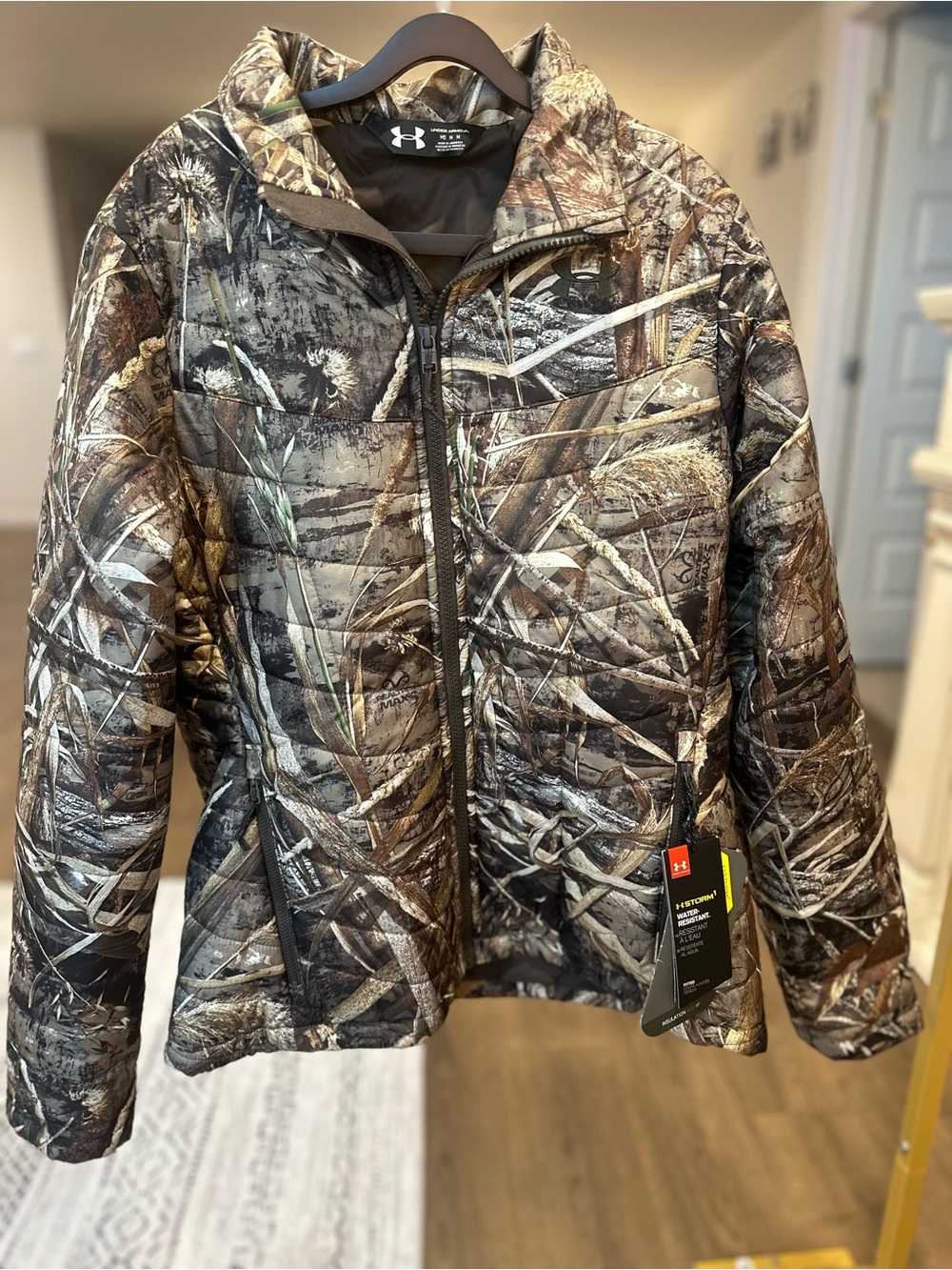 Women’s NWT Under Armour Realtree Camo Insulated Jacket - Brown/Green/Black